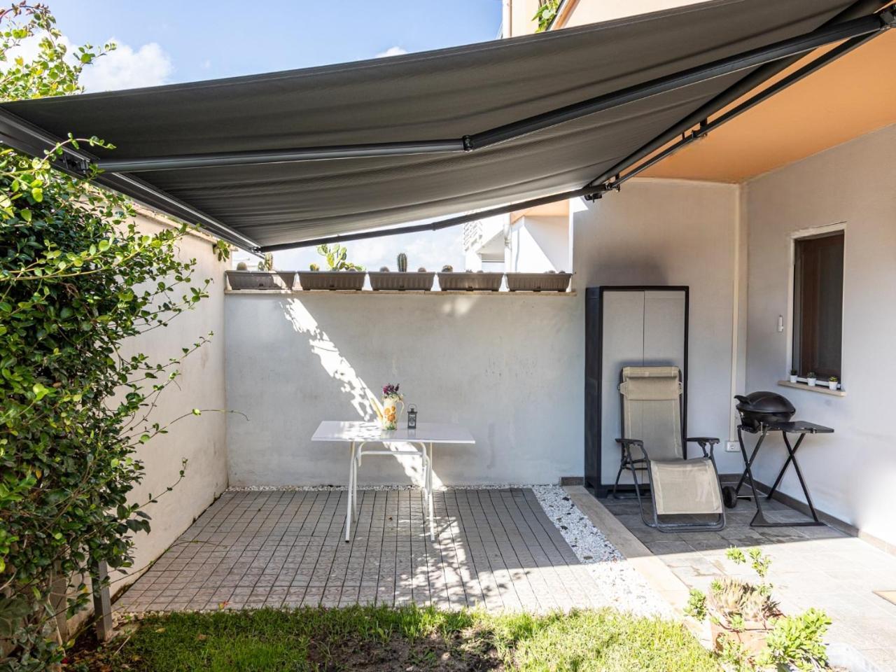 Mrb Real Estate - Maison Ludovica - Monolocale Moderno Con Giardino Frattocchie Εξωτερικό φωτογραφία